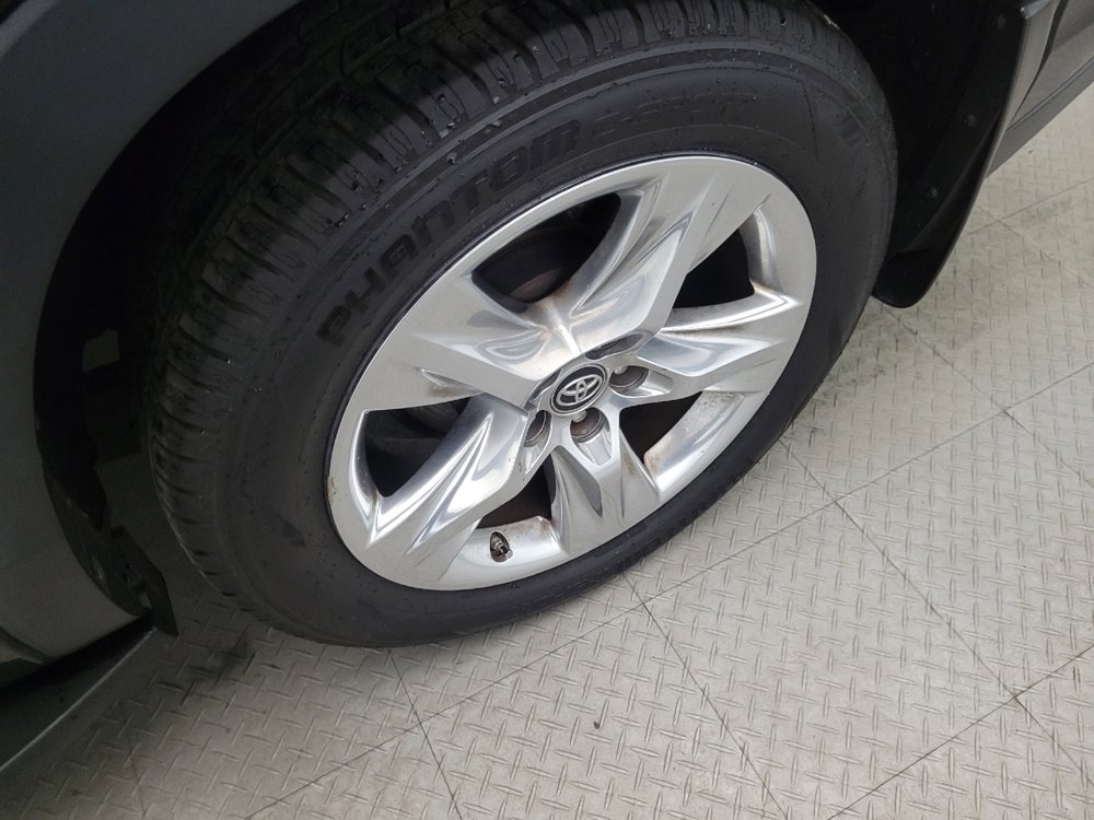 Used 2019 Toyota Highlander Limited w/ Protection Package #3 image 31