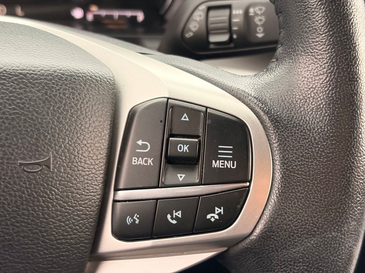 Used 2023 Ford Explorer XLT w/ Equipment Group 202A RWD image 26