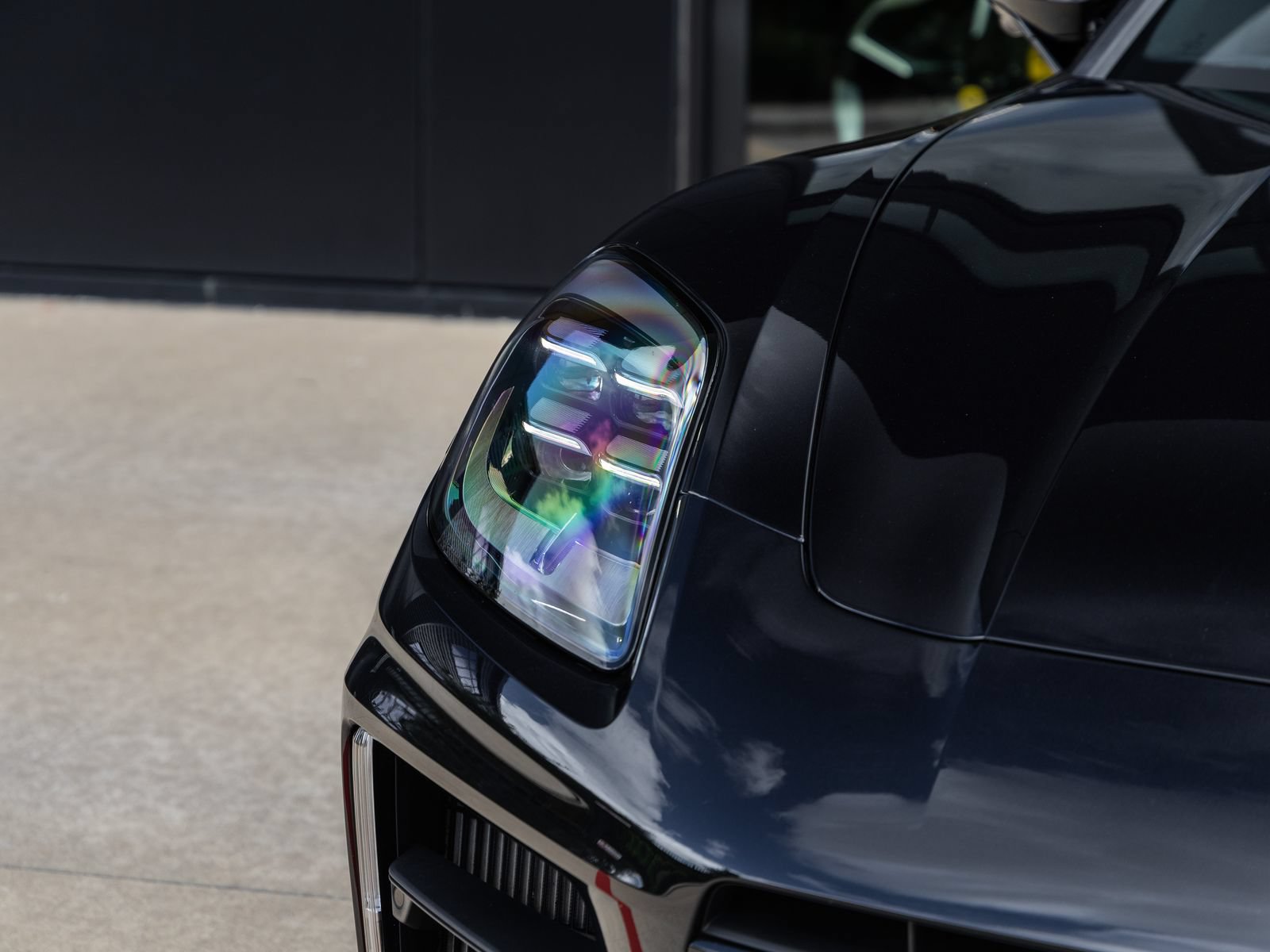 Certified 2025 Porsche Panamera image 16