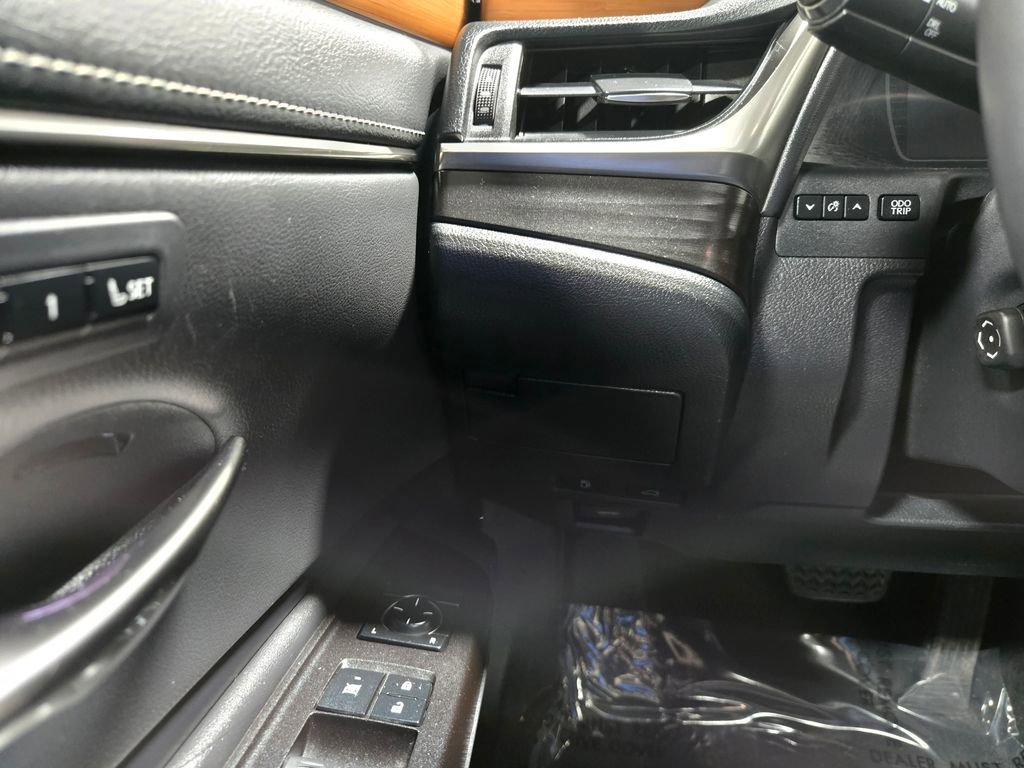 Used 2019 Lexus ES 350 Luxury w/ Accessory Package 2 image 14