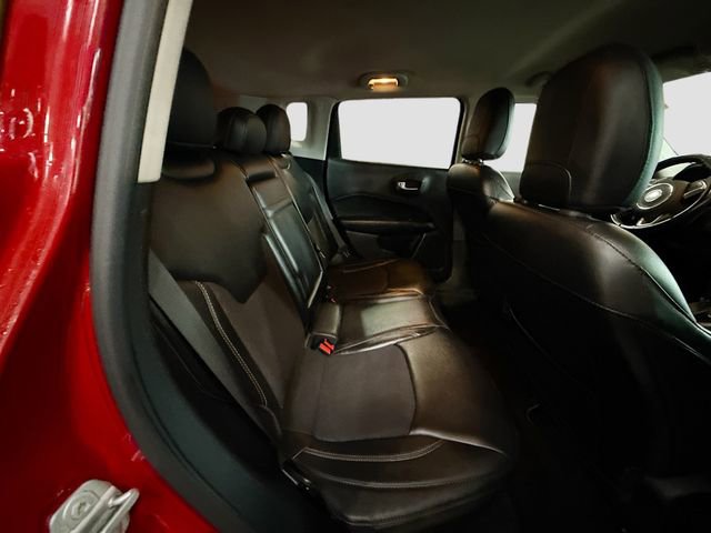 Used 2018 Jeep Compass Latitude w/ Cold Weather Group AWD/4WD image 26