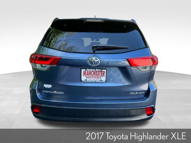 Used 2017 Toyota Highlander XLE AWD/4WD image 7