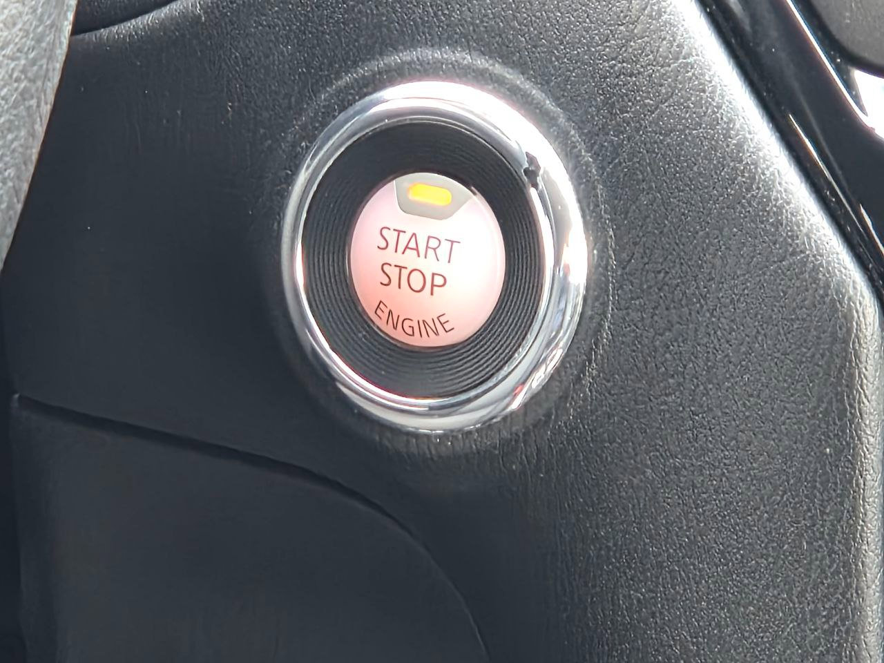 Used 2019 Nissan Pathfinder S image 23