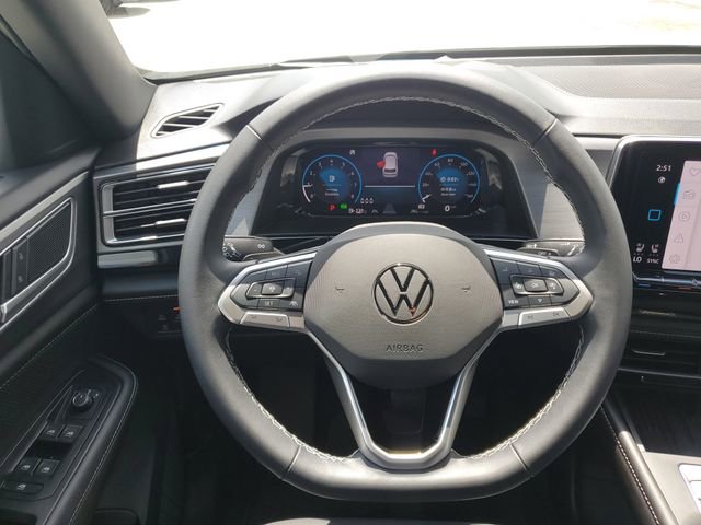 Certified 2025 Volkswagen Atlas Cross Sport SE FWD image 19