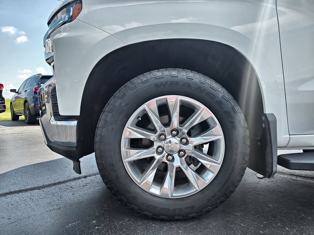 Used 2019 Chevrolet Silverado 1500 LTZ w/ LTZ Plus Package AWD/4WD image 10