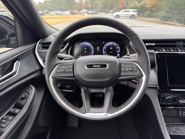 New 2025 Jeep Grand Cherokee L Altitude image 24