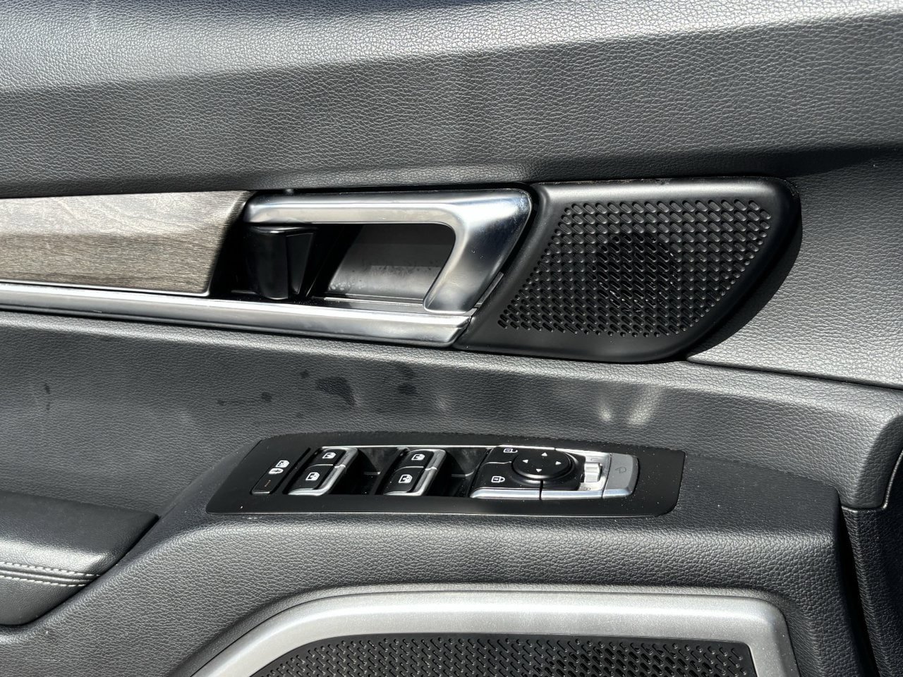 Used 2022 Kia Telluride EX w/ EX Premium Package FWD image 20