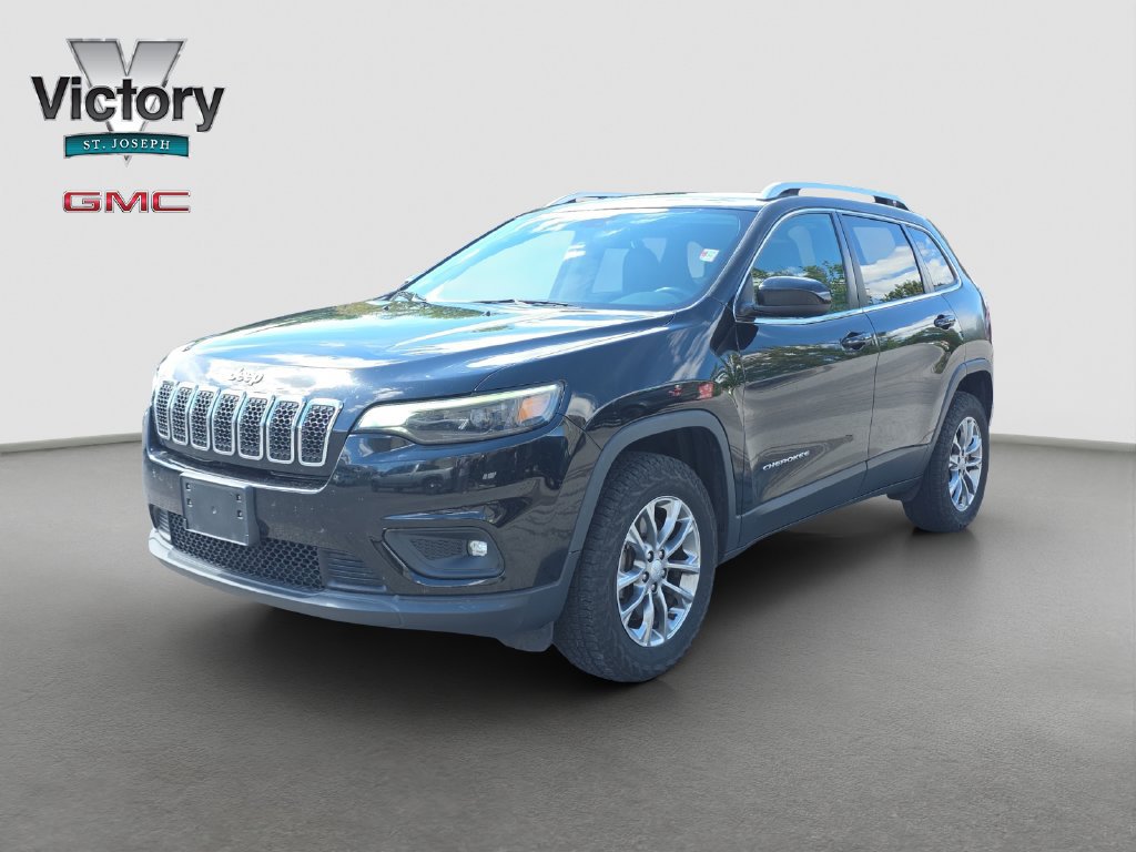 Used 2019 Jeep Cherokee Latitude Plus AWD/4WD image 3