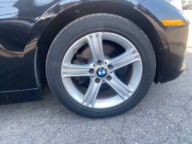 Used 2015 BMW 328i xDrive Sedan AWD/4WD image 42