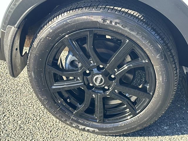 Used 2023 Nissan Kicks SR w/ SR Premium Package image 8