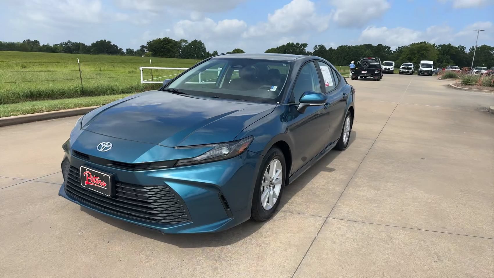 Used 2025 Toyota Camry LE FWD image 4