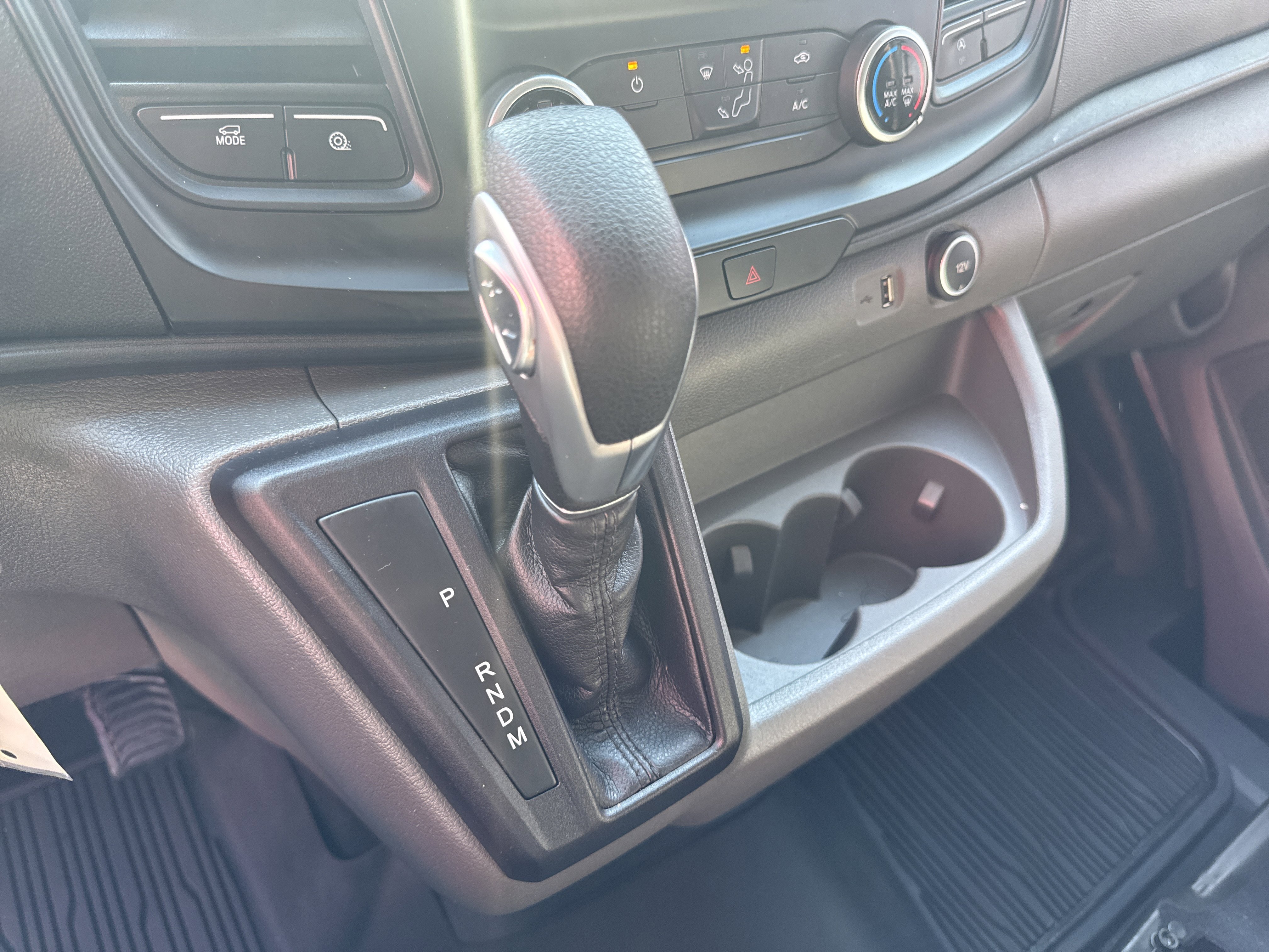 Used 2022 Ford Transit 250 Medium Roof w/ Load Area Protection Package image 20