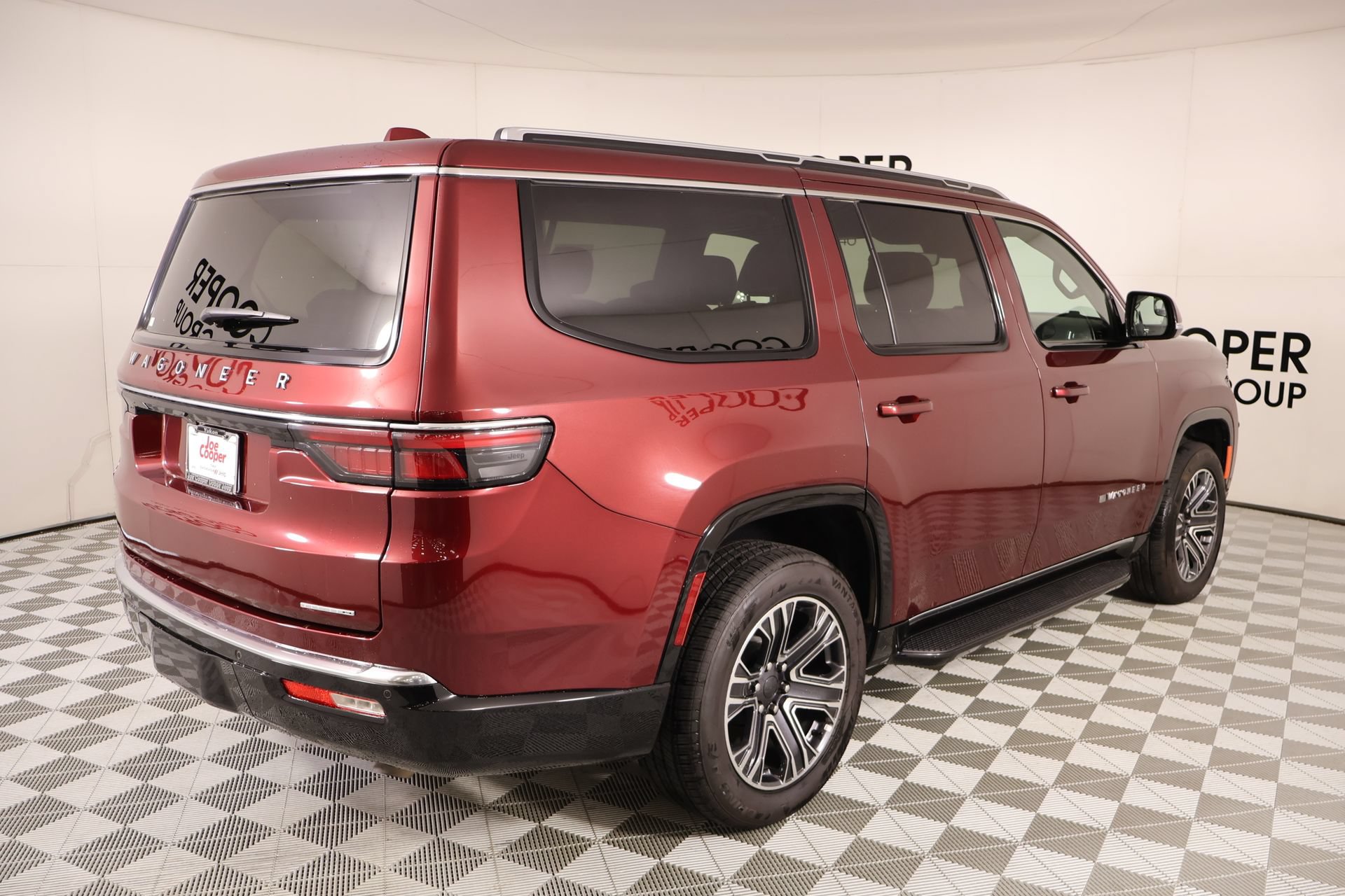 Used 2022 Jeep Wagoneer Series III RWD image 22