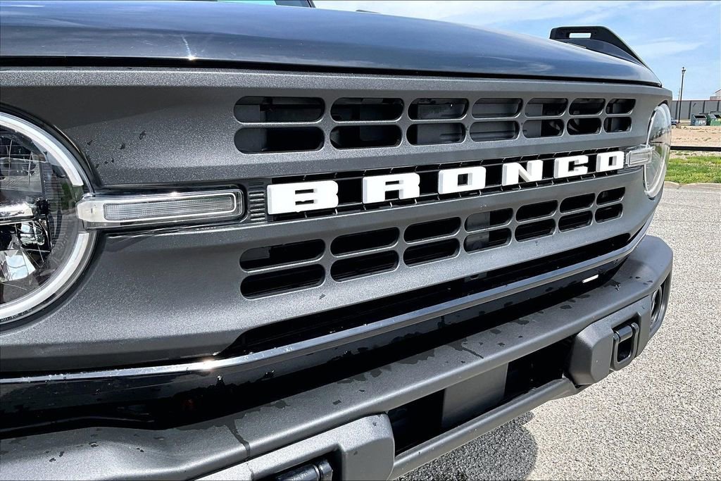 Used 2022 Ford Bronco Black Diamond image 30