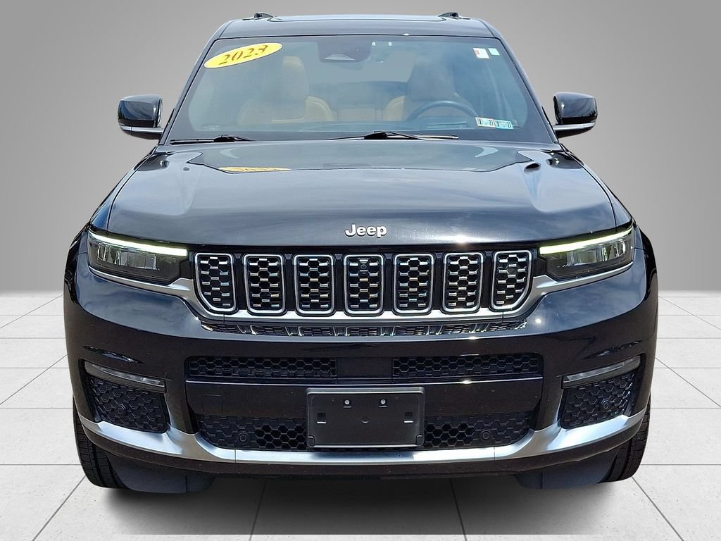 Used 2023 Jeep Grand Cherokee L Summit AWD/4WD image 3