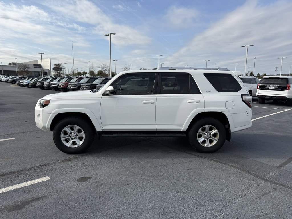 Used 2016 Toyota 4Runner SR5 image 4