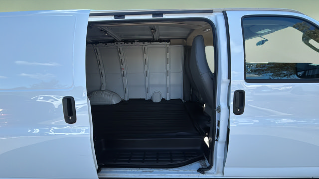 Used 2025 Chevrolet Express 2500 w/ Driver Convenience Package RWD image 36