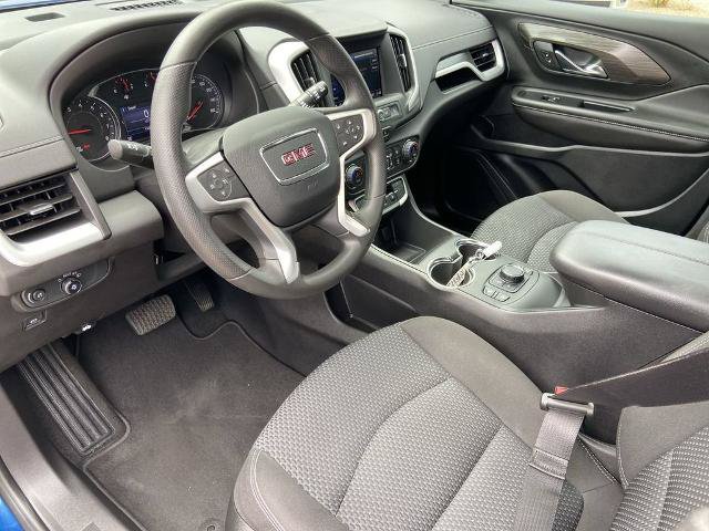 Used 2023 GMC Terrain SLE w/ Driver Convenience Package FWD image 6