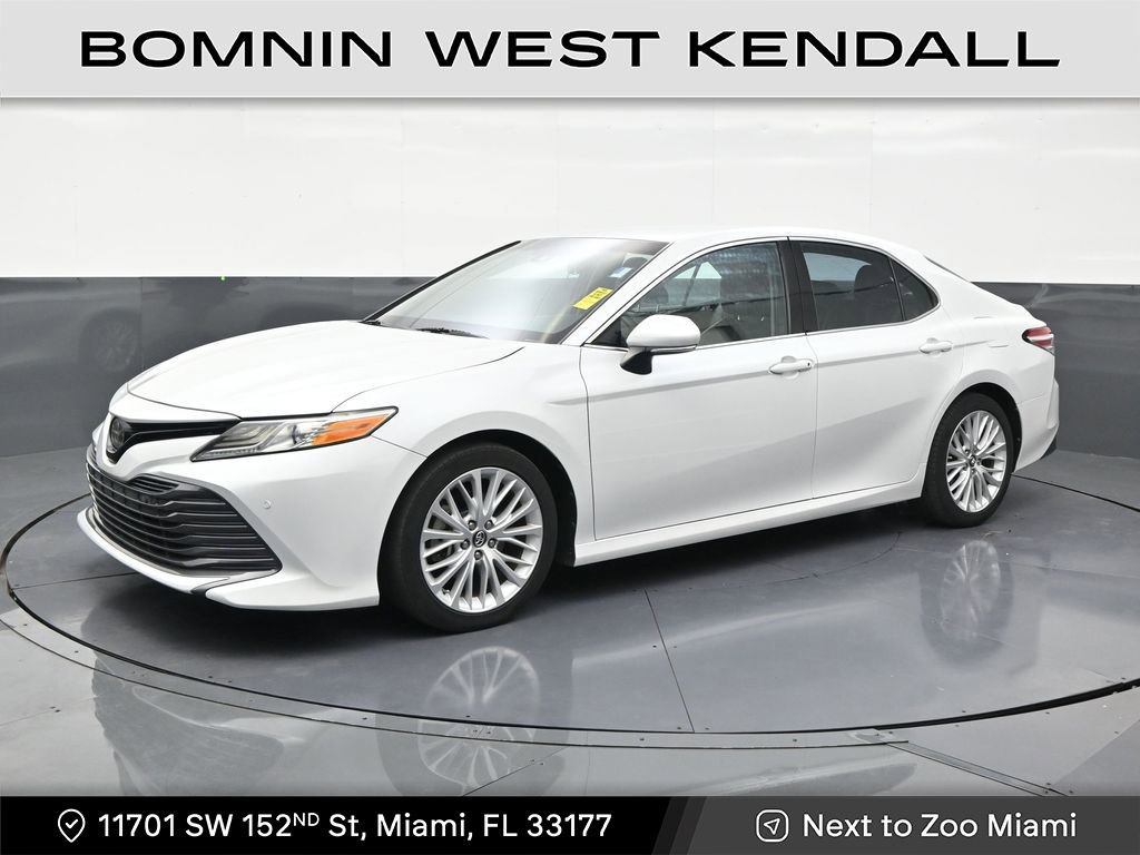 Used 2018 Toyota Camry XLE FWD video 1