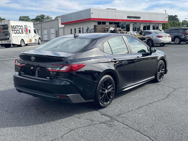Used 2025 Toyota Camry SE FWD image 6