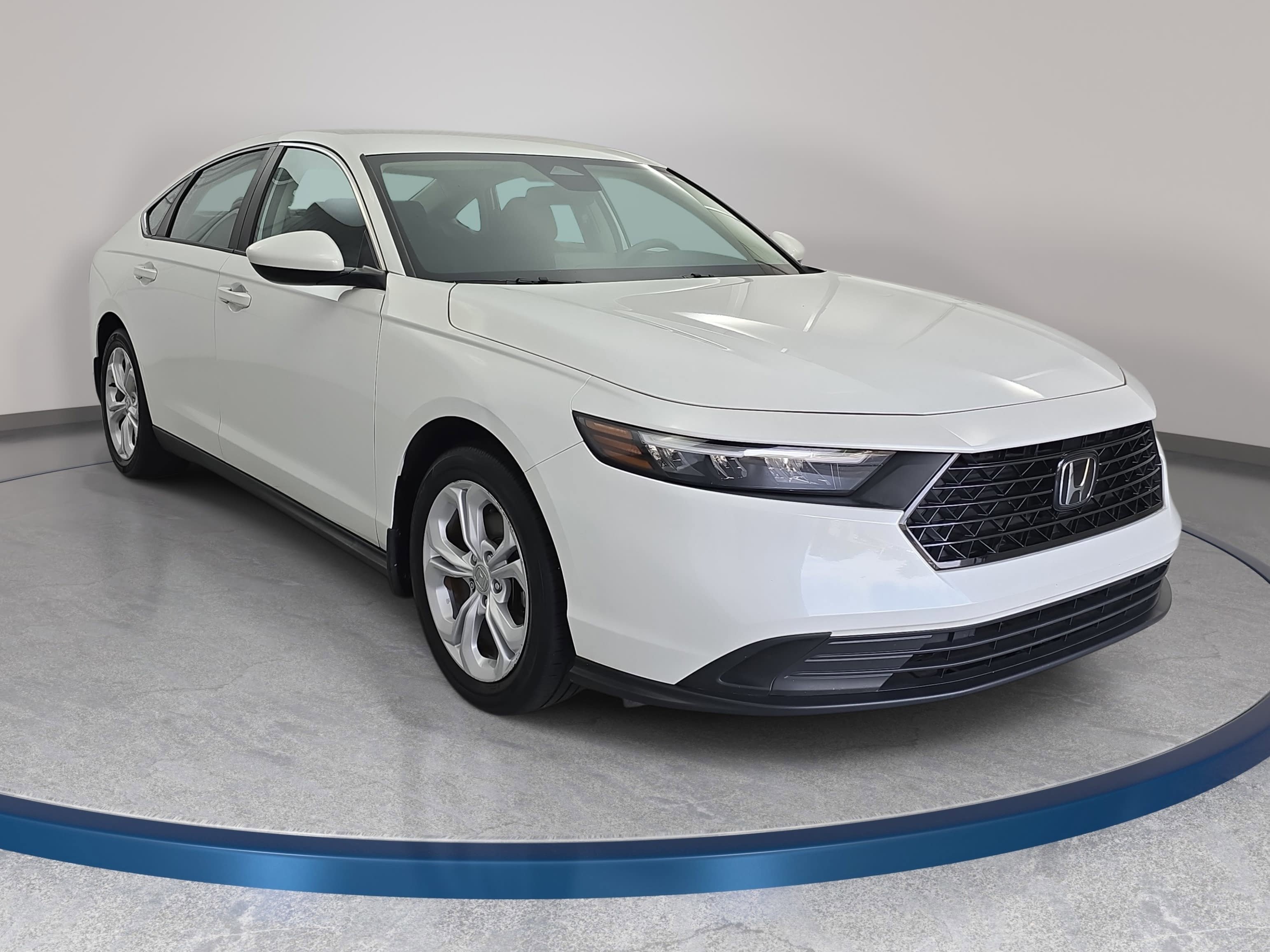Certified 2023 Honda Accord LX image 3