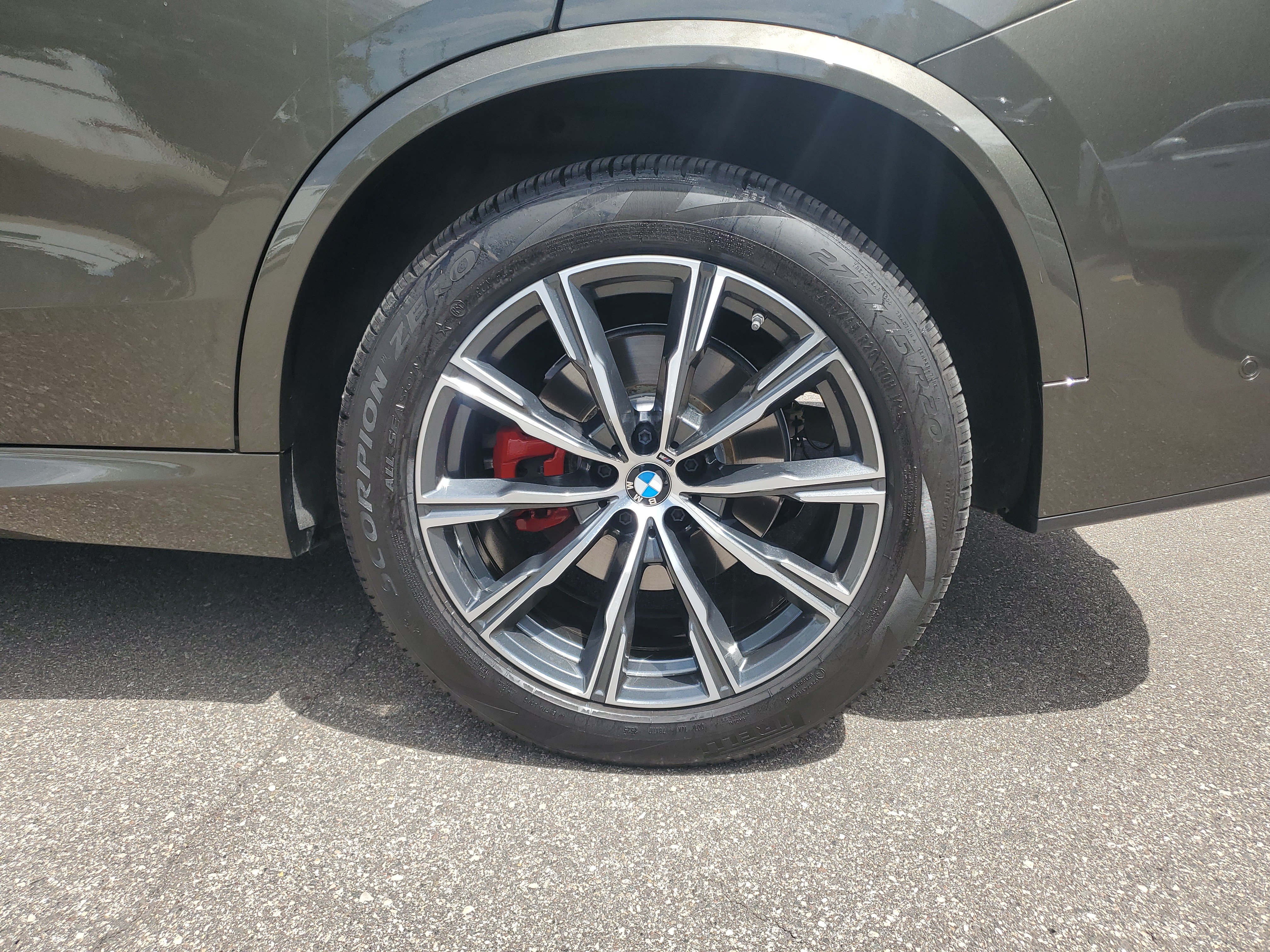 Certified 2026 BMW X5 xDrive40i w/ M Sport Package AWD/4WD image 29