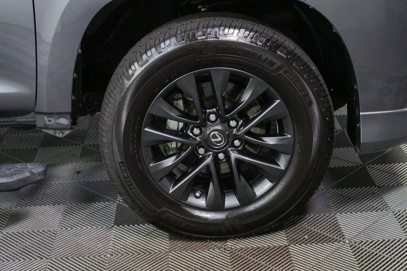 Used 2022 Lexus GX 460 Premium w/ Premium Package AWD/4WD image 32