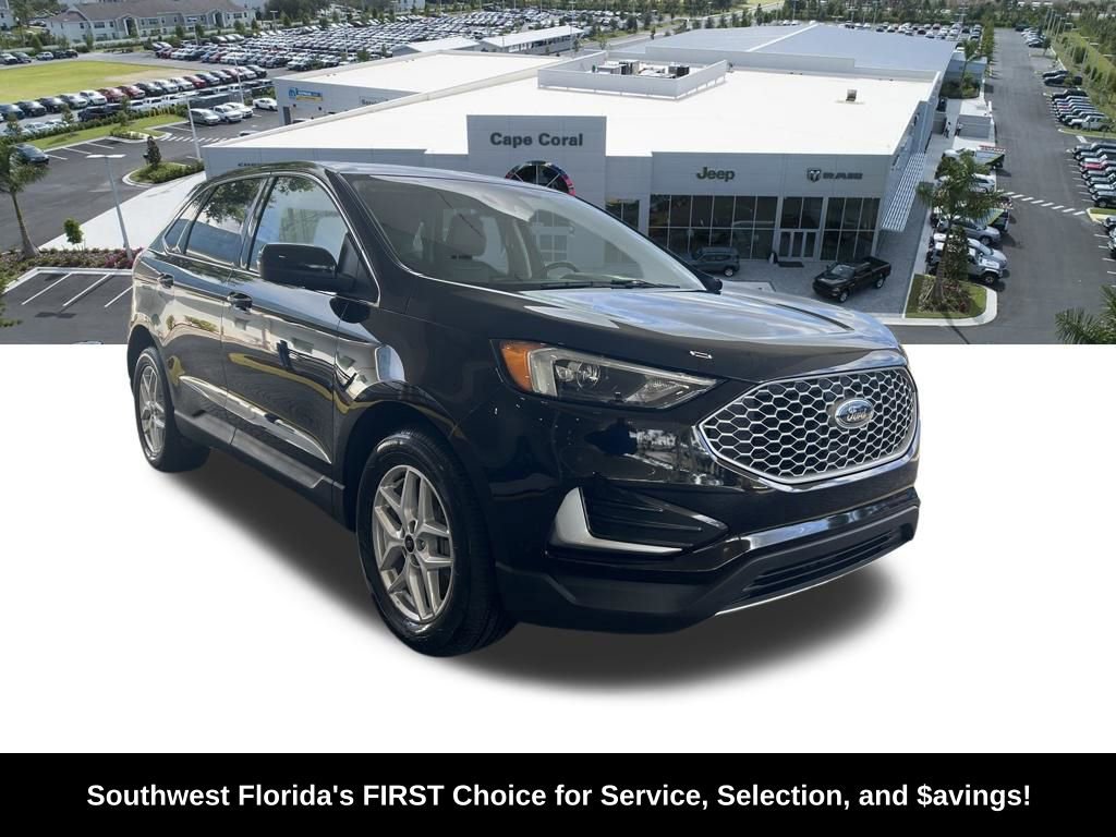 Used 2023 Ford Edge SEL image 2