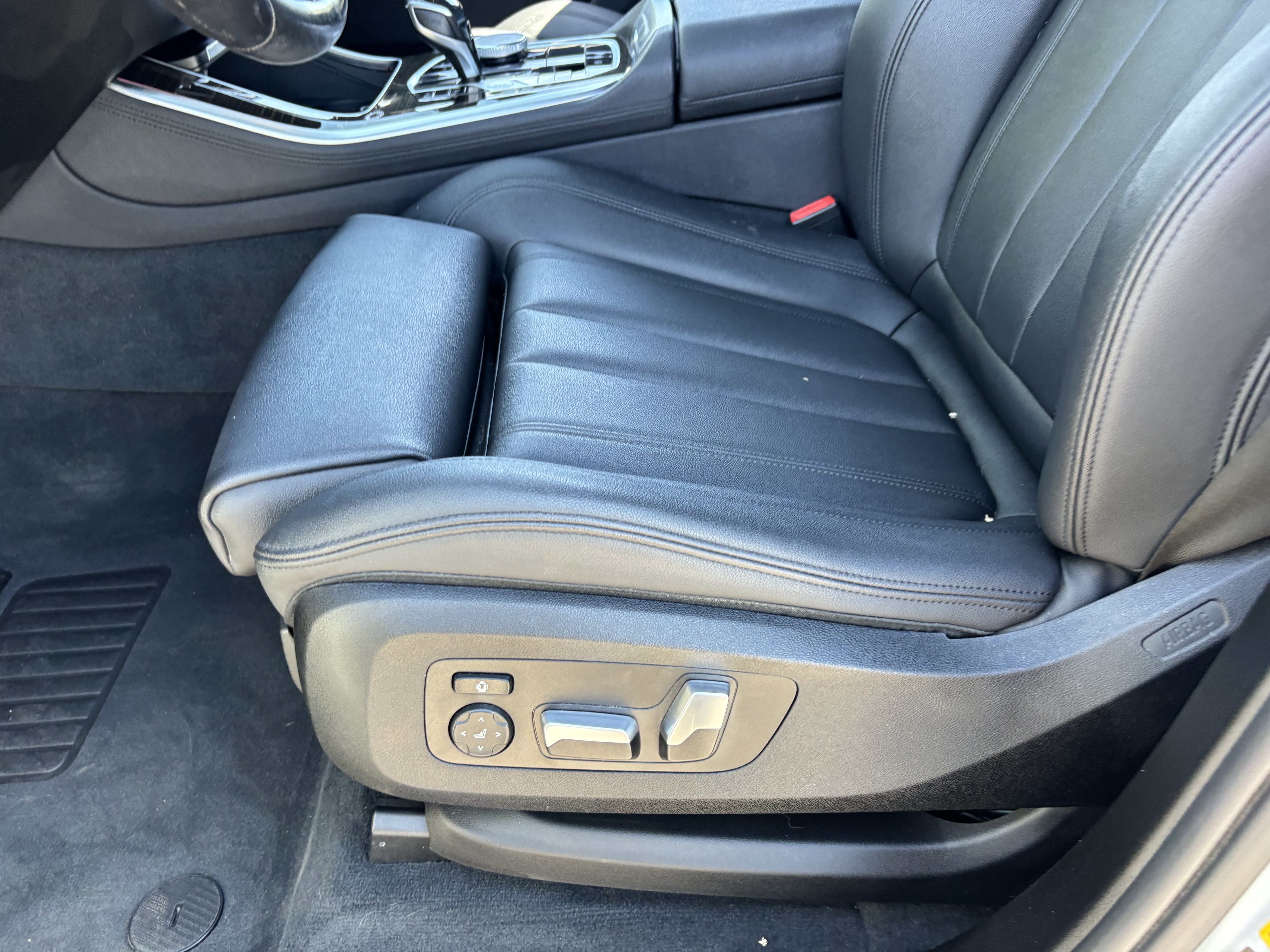 Used 2019 BMW X5 xDrive40i w/ Convenience Package AWD/4WD image 19