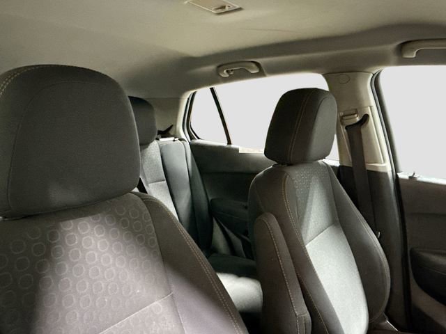 Used 2018 Chevrolet Trax LS image 24