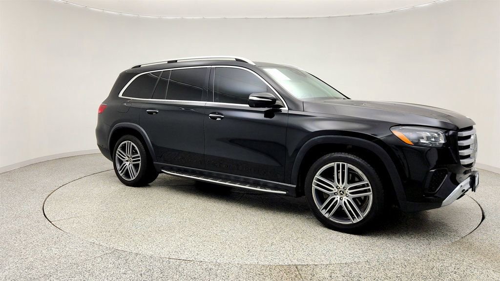 Used 2024 Mercedes-Benz GLS 450 4MATIC image 3