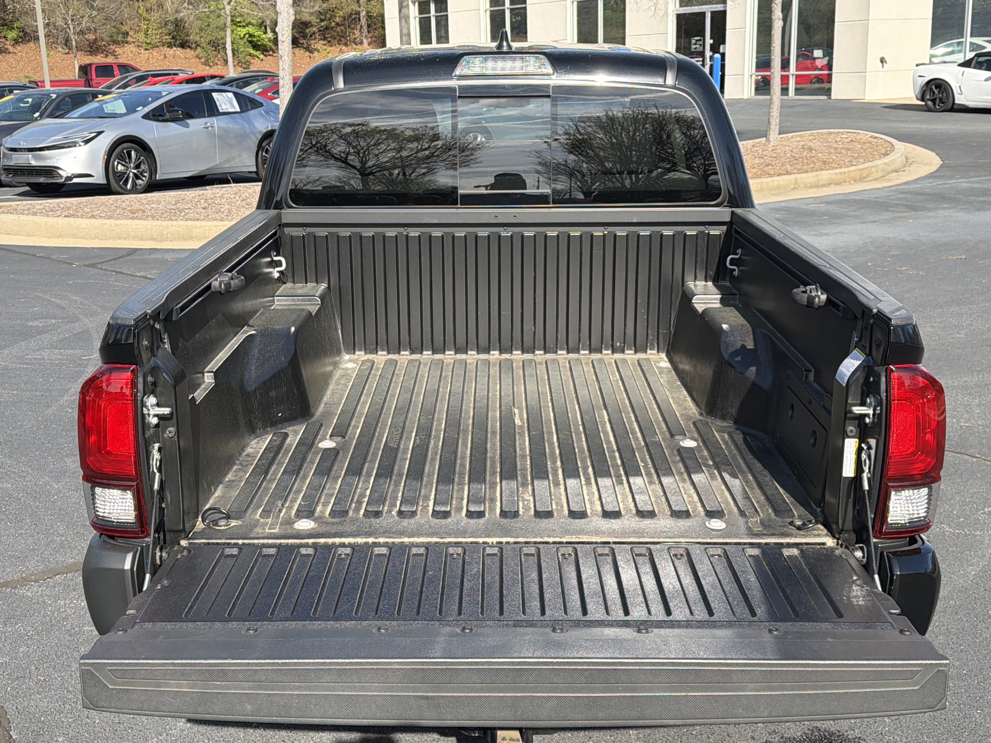 Used 2023 Toyota Tacoma SR5 w/ Technology Package image 27