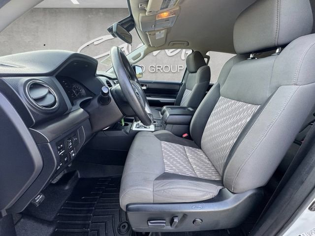 Used 2018 Toyota Tundra SR5 w/ SR5 Upgrade Package AWD/4WD image 19