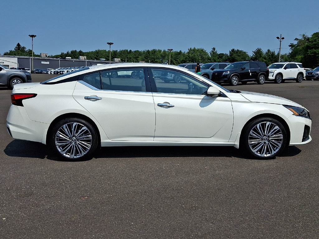 Certified 2023 Nissan Altima 2.5 SL AWD/4WD image 8