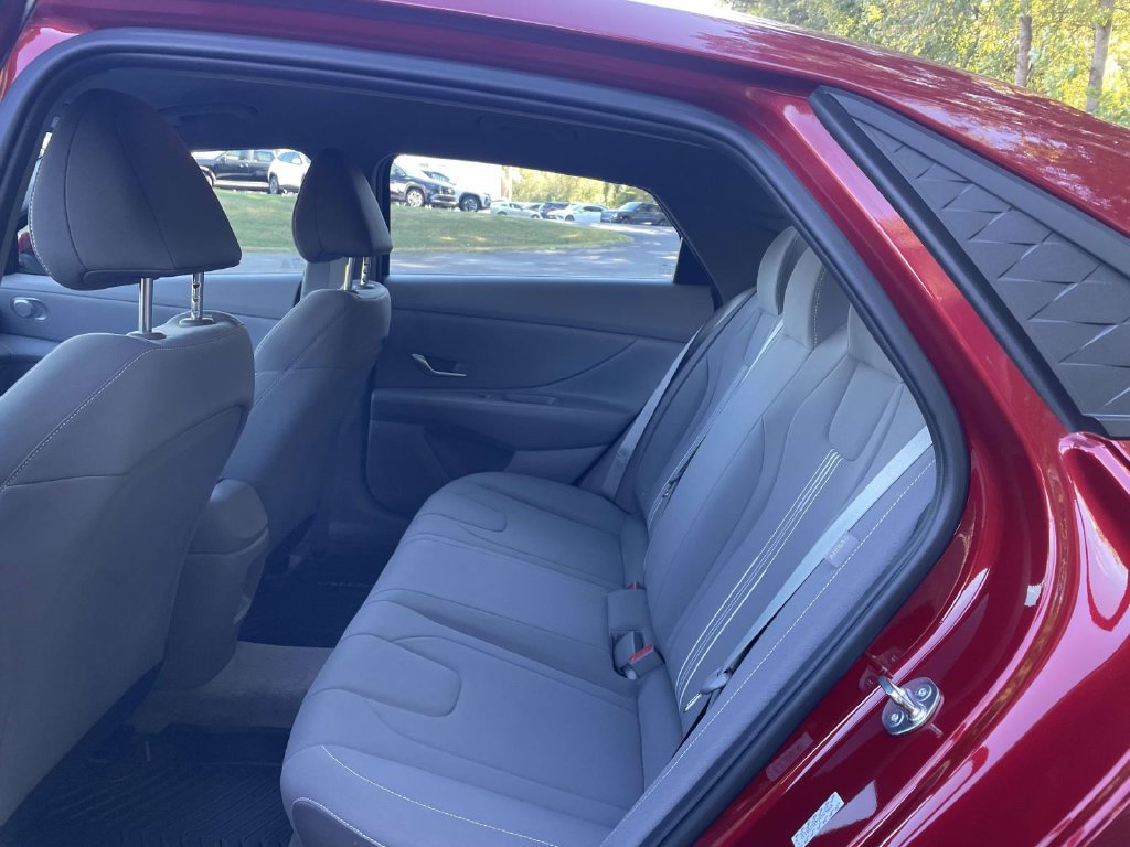 Certified 2024 Hyundai Elantra SEL FWD image 9