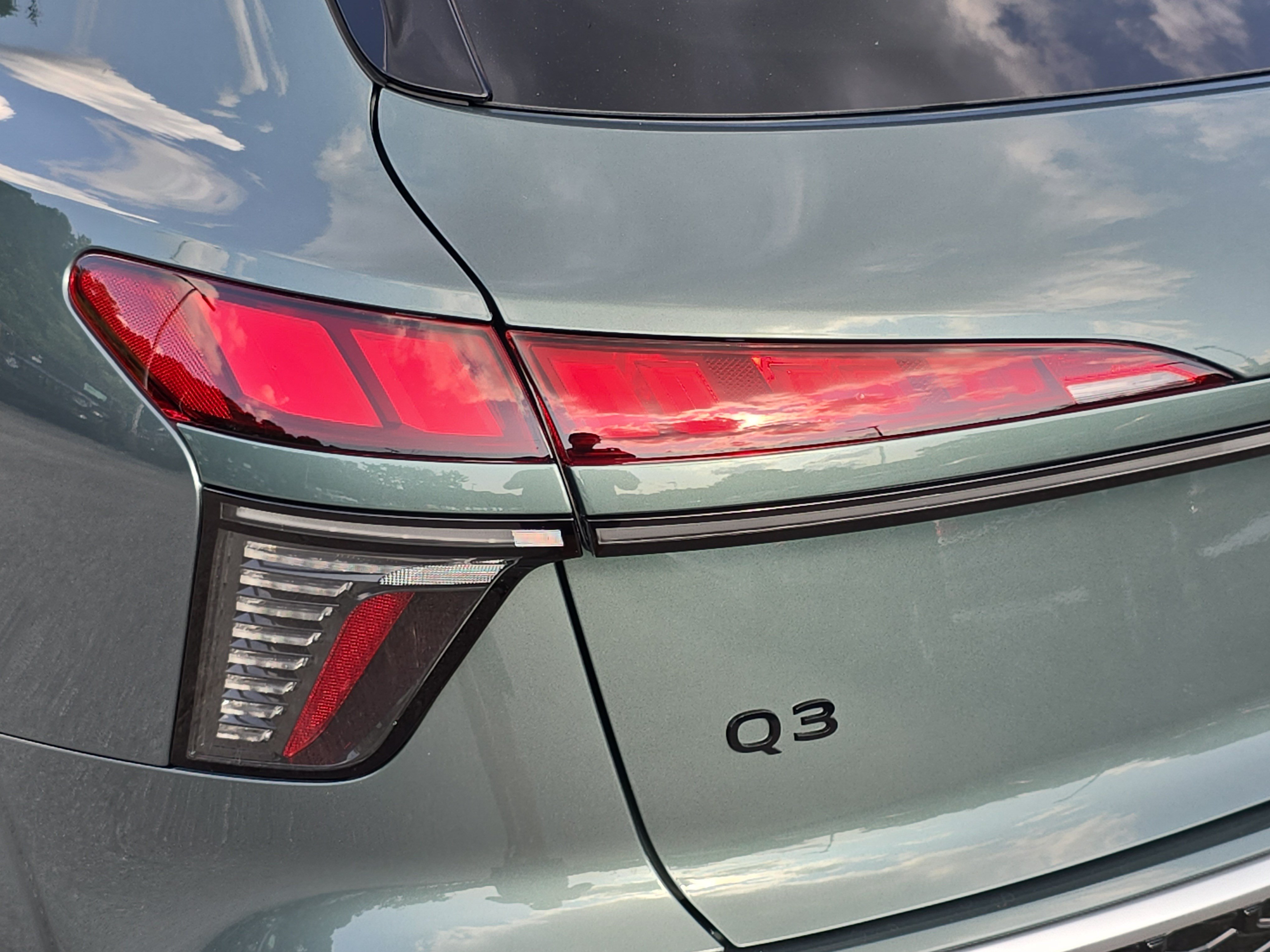 New 2026 Audi Q3 quattro 2.0T AWD/4WD image 35