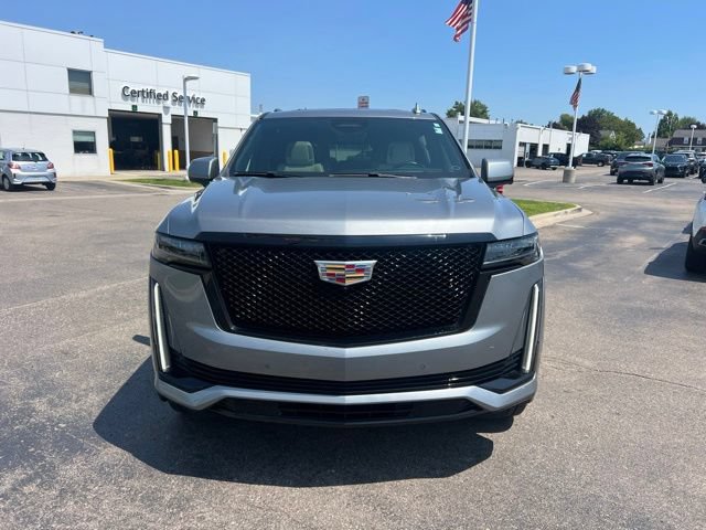 Used 2023 Cadillac Escalade ESV Sport w/ Touring Package AWD/4WD image 2