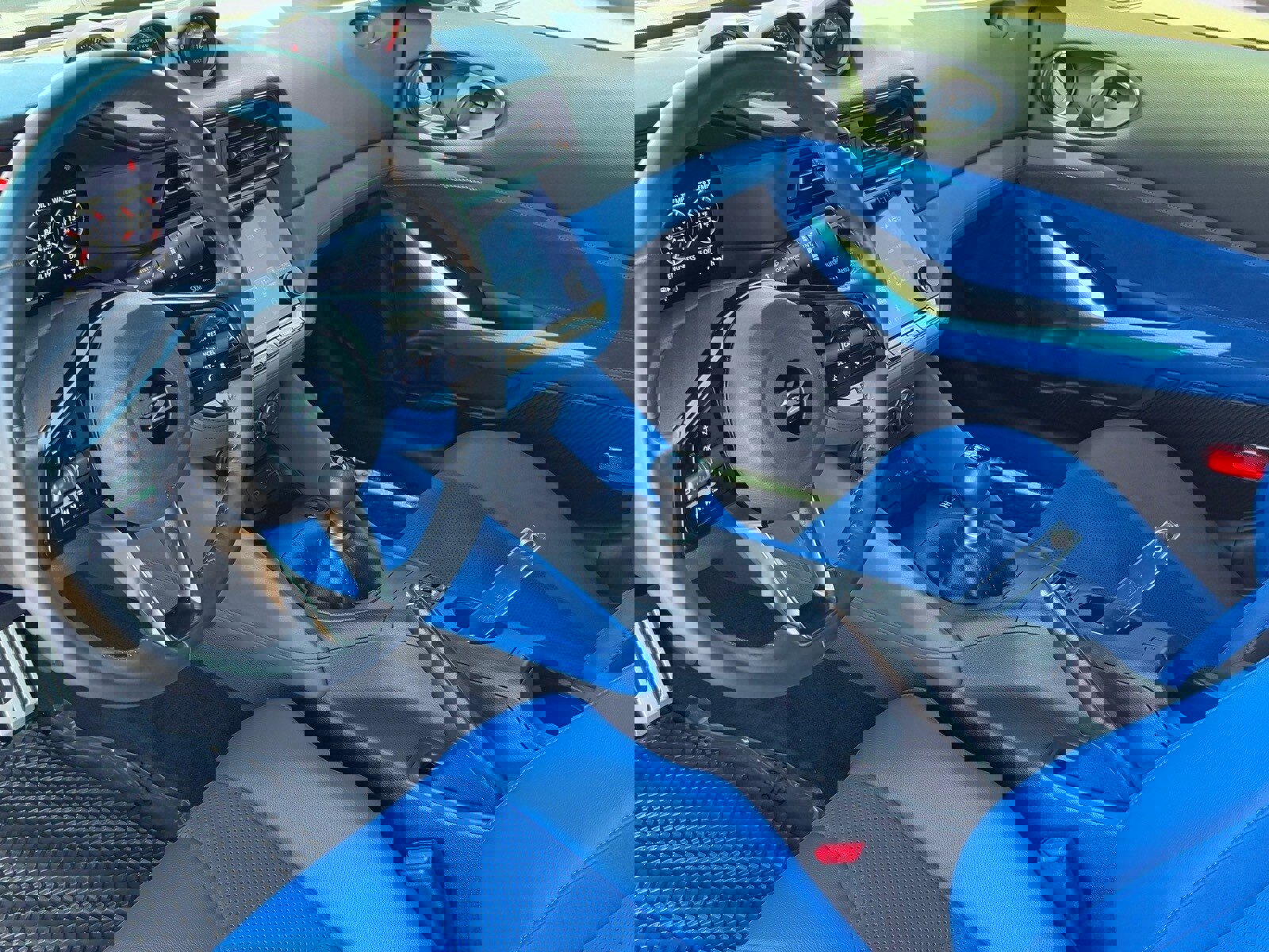 Certified 2024 Nissan Z Performance w/ Floor Mat Package image 13