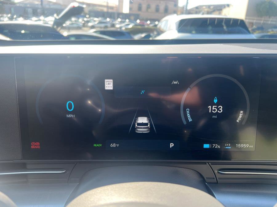 Used 2024 Hyundai Kona SE image 14