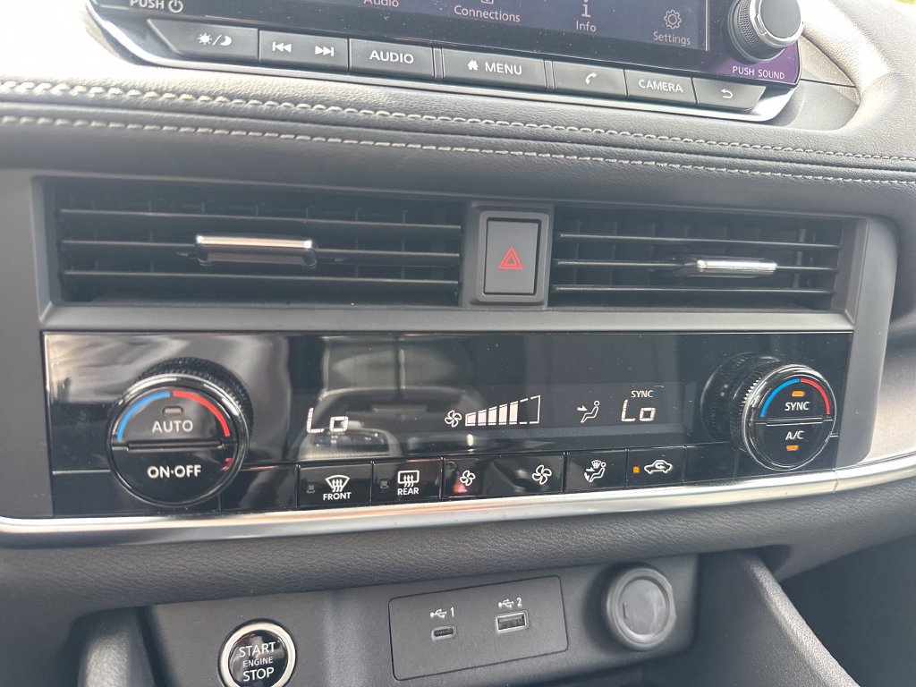 Certified 2023 Nissan Rogue SV FWD image 43