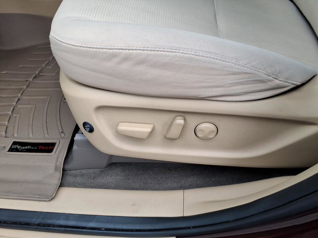 Used 2019 Kia Sedona LX image 9