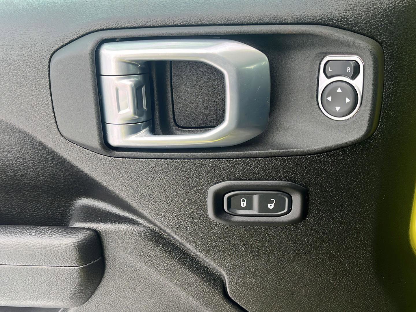 Used 2023 Jeep Wrangler Rubicon w/ Steel Bumper Group image 23