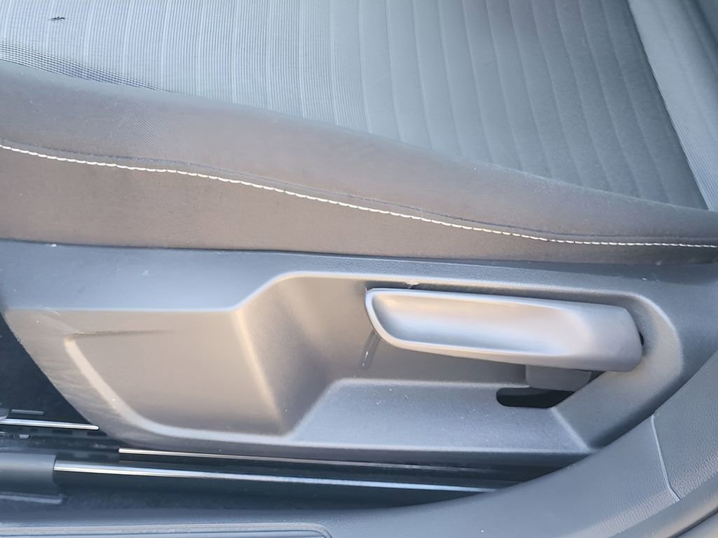 Used 2025 Volkswagen Jetta S FWD image 25