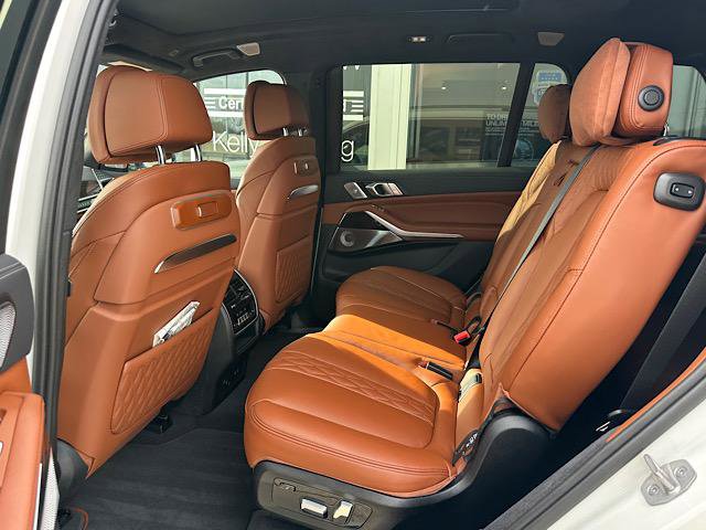 Used 2025 BMW ALPINA XB7 image 21