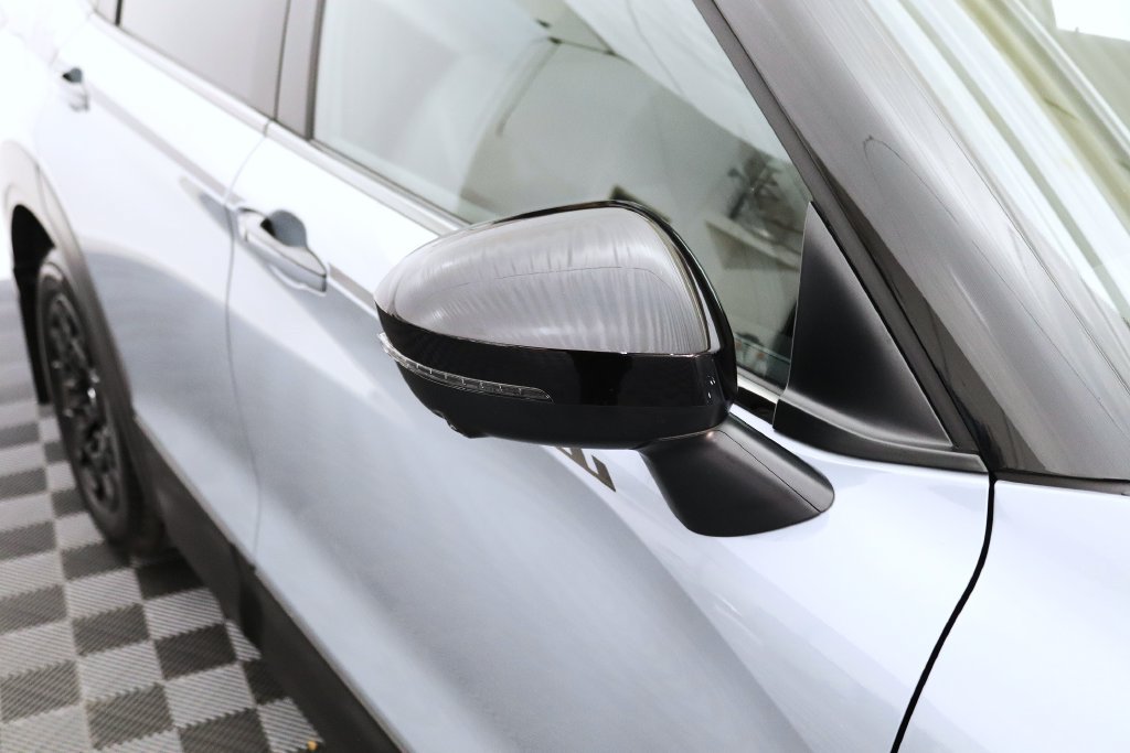 Used 2026 Mitsubishi Outlander AWD image 9