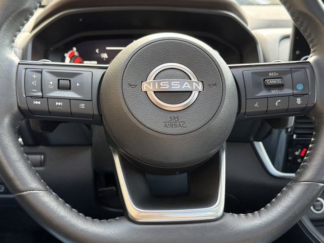 Used 2023 Nissan Rogue Platinum AWD/4WD image 29
