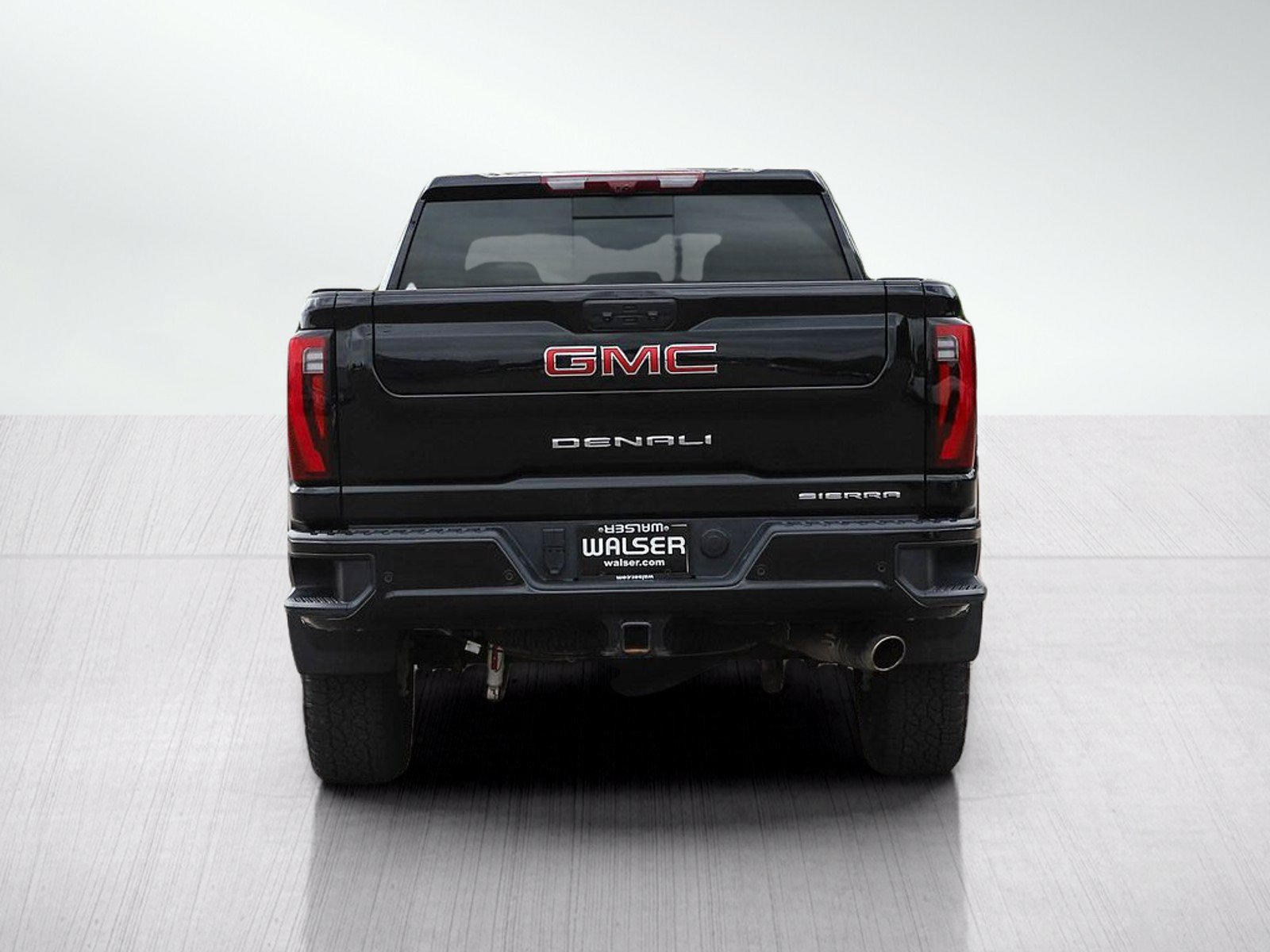 Used 2026 GMC Sierra 2500 Denali w/ Technology Package AWD/4WD image 4