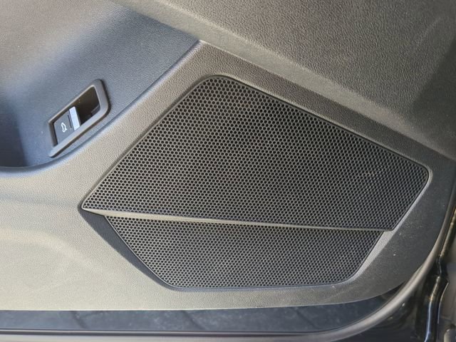 Used 2023 Audi Q4 e-tron Premium Plus RWD image 18