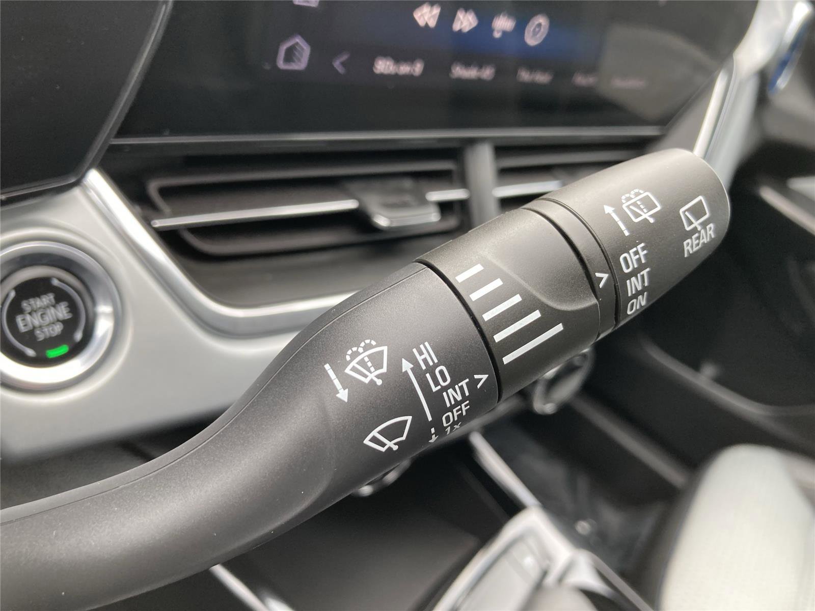 Used 2025 Chevrolet Trax LT w/ LT Convenience Package image 22