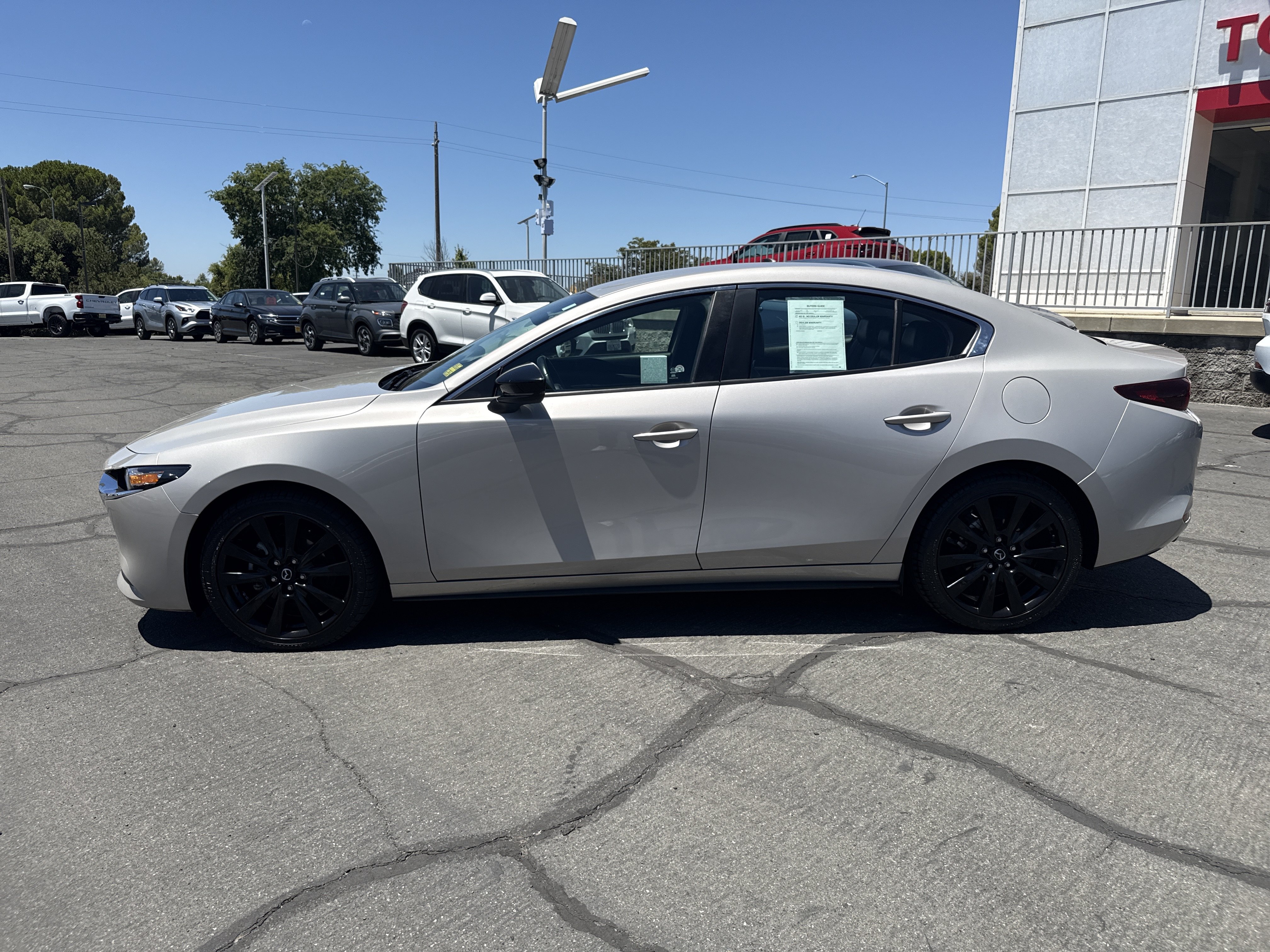 Used 2024 MAZDA MAZDA3 s FWD image 2